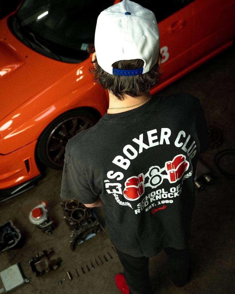 DonutMerchVan's tweet image. President of the boxer motor club @jeremiahburton #subaru #boxerengine instagr.am/p/Cnx93l5r7l_/