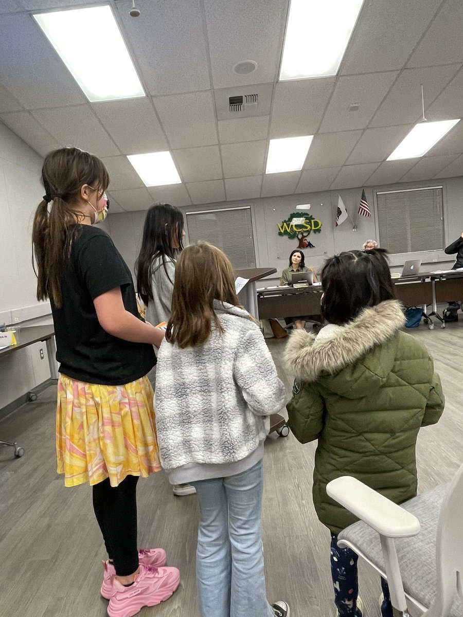 WalnutHeightsWC's tweet image. Articulate &amp;amp; passionate WH student Green Team leaders present to the school board this evening! .@WCsup