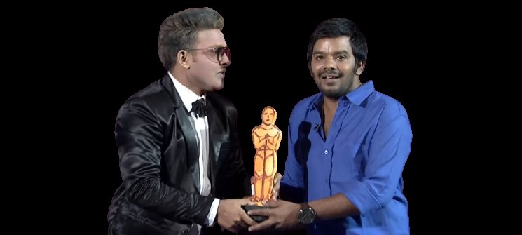 FnNJK8SXEAIkhia?format=jpg&name=900x900