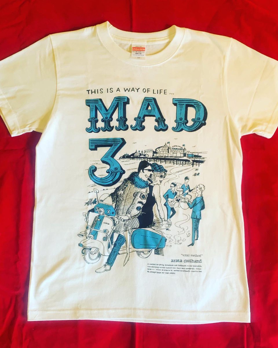 mad3_official's tweet photo. MAD3 MOD T-Shirt 再生産‼️
MAD3ユースカルチャー・シリーズ第三弾のMODSをテーマにした“THIS IS A WAY OF”のリリースを記念して、@aratacoolhand アラタさんのクールなイラストと、ターゲットマークをTシャツボディーいっぱいにプリントしました‼️

https://t.co/KnDwfMquMs https://t.co/KSvozPsocg