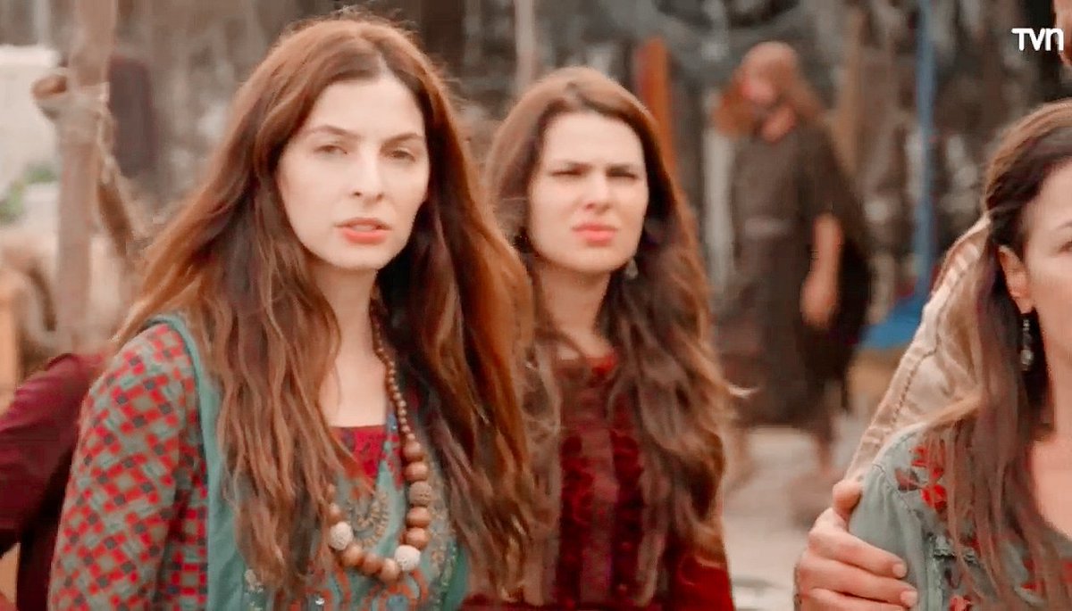 AsiyeArg's tweet photo. ¿Son ellos? ¿Jacob y los otros? 

ZILPA NOVIA VIUDA #Genesis https://t.co/eqcnhnmbKl