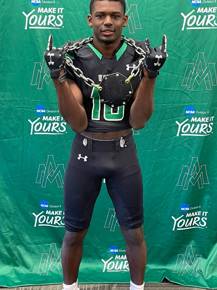 Taylor Collins tweet media