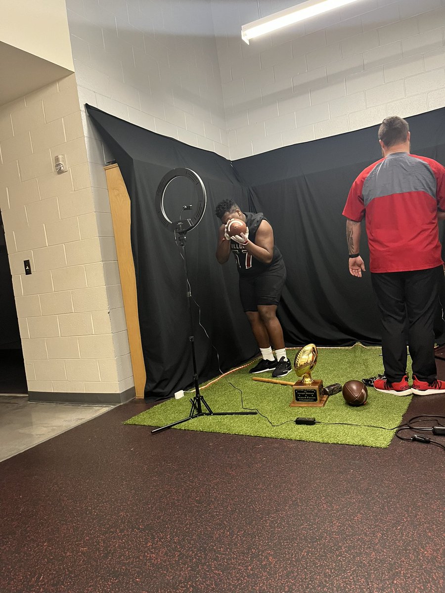 Nathaniel Lee (@nateleeiii) on Twitter photo 🔴⚫️Had a great visit at GMC today!!! Thank you <a href="/OLCoachSmith/">Brackin Smith II</a> for the tour and I enjoyed every part of it #gobulldogs💯⚫️🔴 🔴⚫️Had a great visit at GMC today!!! Thank you <a href="/OLCoachSmith/">Brackin Smith II</a> for the tour and I enjoyed every part of it #gobulldogs💯⚫️🔴