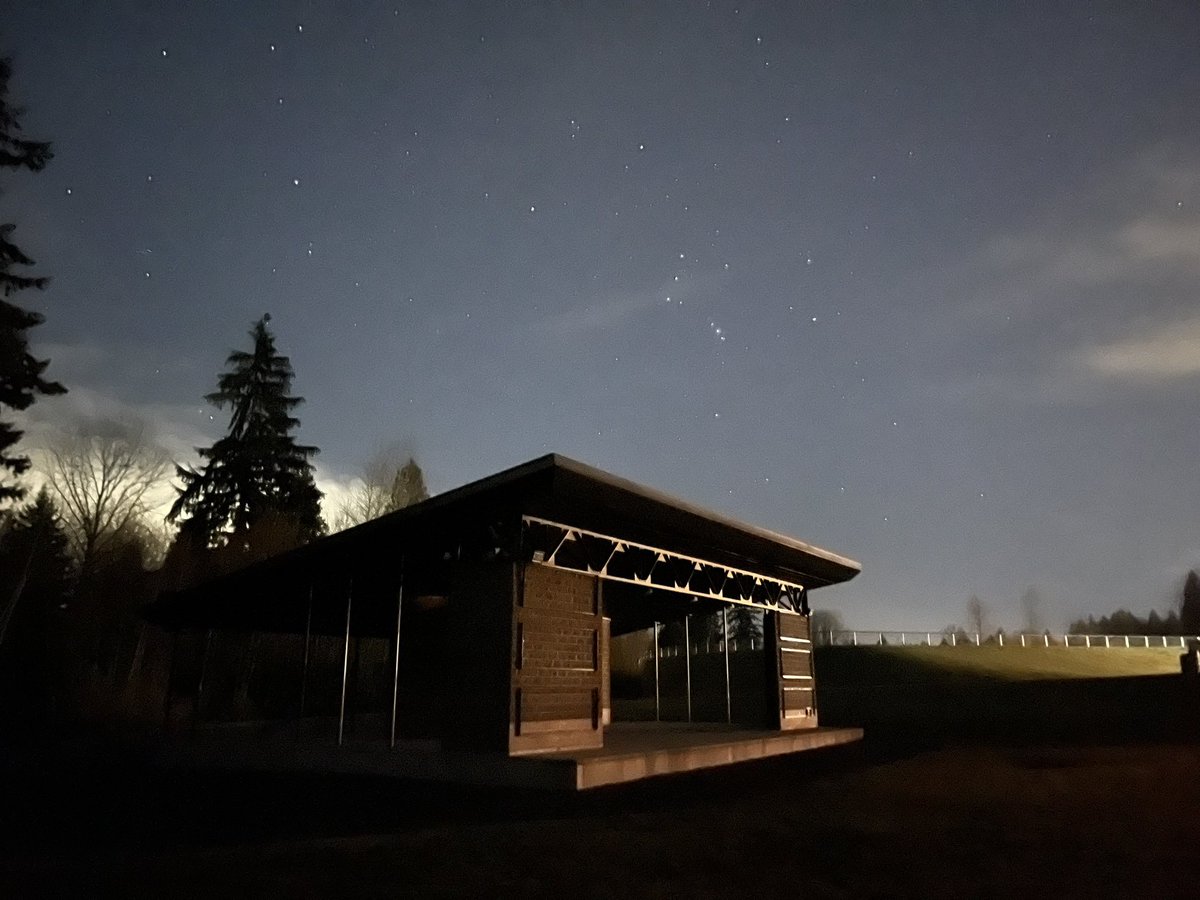 beyond90seconds's tweet photo. Enjoyed the crisp air and night sky during tonight’s walk. Phone pics. #Snohomish #WA #wawx #Orion #moon #stage #ampitheater https://t.co/SPQIE4qvp9