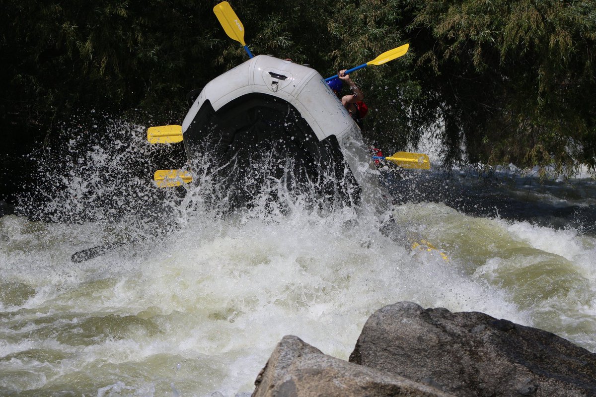 It’s back.

(The Lower Kern river)

Going to be a big whitewater summer in Southern California. #kernriver