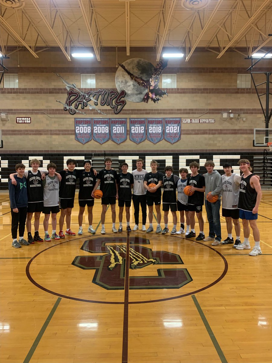 Former Raptor Trent Dykema now playing for the #5 ranked School of Mines gave us a visit tonight! ⁦<a href="/minesmbb/">Mines Basketball</a>⁩ ⁦<a href="/TrentDykema/">Trent Dykema</a>⁩ ⁦<a href="/goSVVSD/">Chase McBride</a>⁩ ⁦<a href="/SCRaptorsAD/">Silver Creek AD</a>⁩