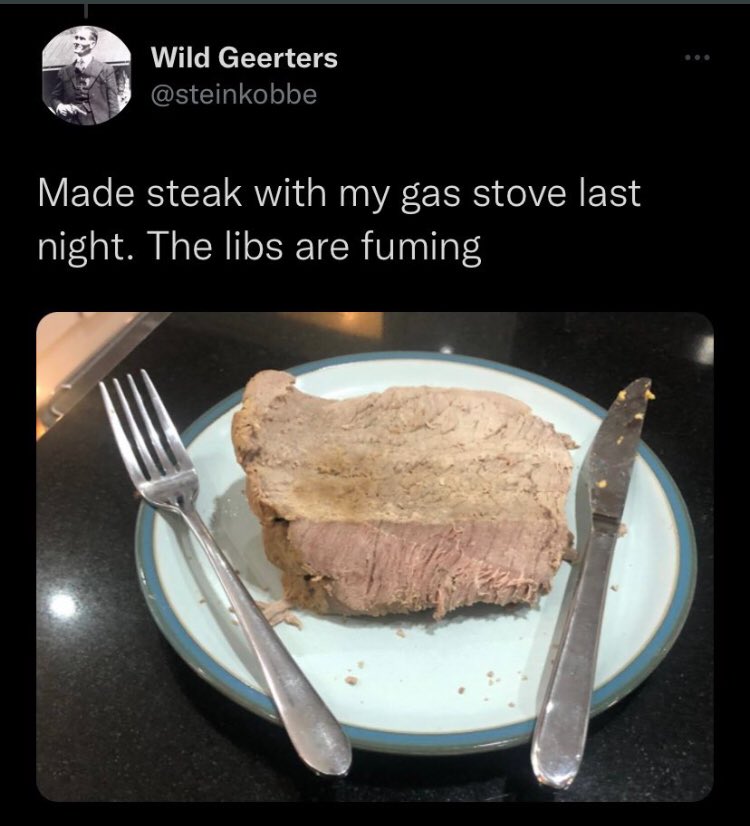 HadleySheley's tweet photo. Oh honey, that steak.🥴 https://t.co/n0rPvfNBh8