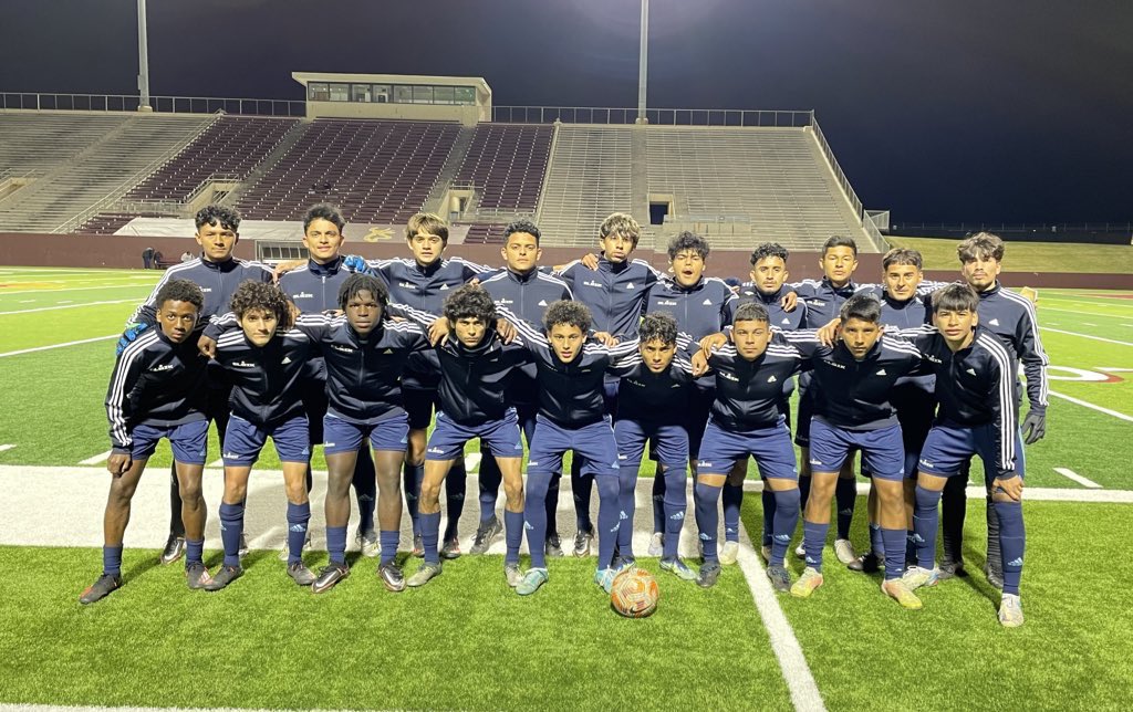 Elsik Soccer tweet media