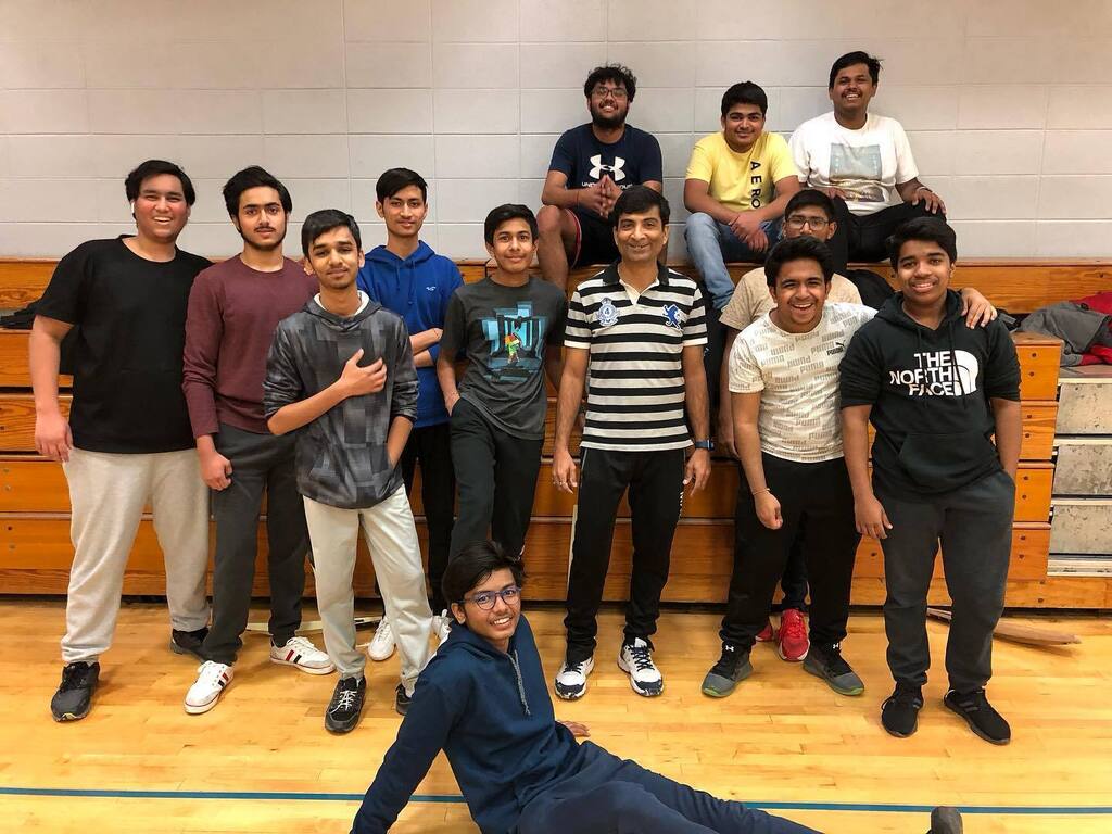 BluDemonCricket's tweet photo. Another great training session with Coach Joshi. It’s incredible to see the team soak in his expertise and the gains the team is making. @mistabaldwinme @meactivities @mehs #cricket https://t.co/f8I3ieRFsF https://t.co/B1kfDQRFPu