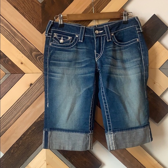 CrystalOlsson6's tweet photo. So good I had to share! Check out all the items I'm loving on @Poshmarkapp #poshmark #fashion #style #shopmycloset #unravelledcollection #michaelkors #truereligion: https://t.co/tRMMU9Jjvb https://t.co/N6C07TjQgS