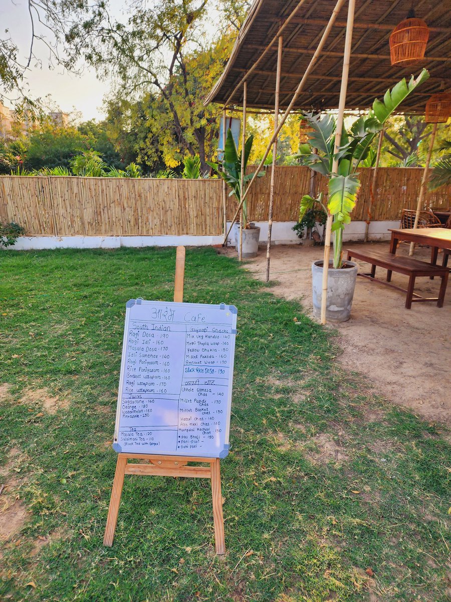 Have you been to this serene #Cafe? #Arambhcafe serves #masalatea & many snacks. Coffee lovers won't find any coffee here, so this is a must visit for #chai ☕️ lovers.

Location📍 Bhagvat Vidyapith Campus, #Ahmedabad 
Highlights: Serenity, Serving Quantity, Group hangouts