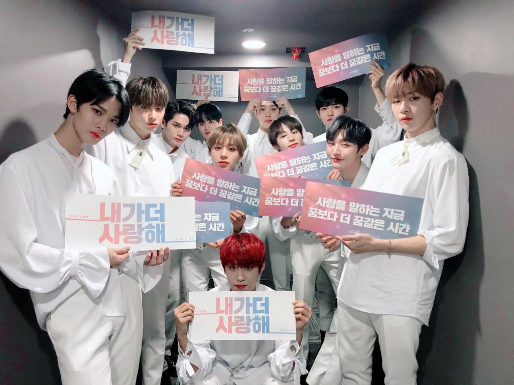 aeyaaaa4's tweet photo. Wah it's been 4 years? TRUE 😭
I'M STILL WANNABLE AND NO ONE CAN REPLACE THEM.
#WannaOne
#THEREFOREDAY1 https://t.co/c0QqAhQTW1