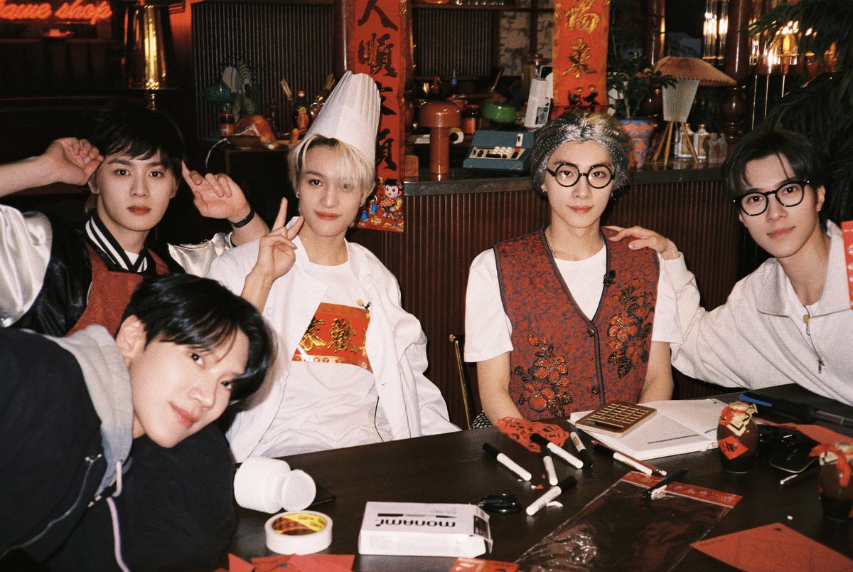 weishentrad's tweet photo. [230123] WAYV - Propósitos de año nuevo

Trad. en inglés: doiekunkun, NCTWORLDINA23
Trad. en español por weishentrad

Disclaimer: la traducción puede contener errores.

#WayVKitchen #WayV #威神V #WeishenV @WayV_official https://t.co/mrCTfH5ohO