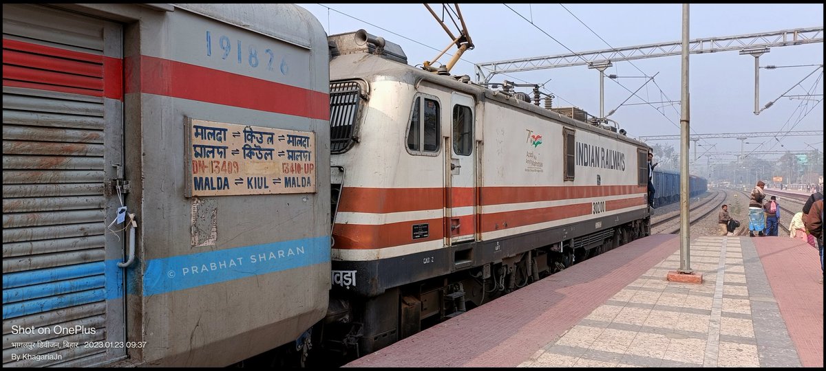 13409 Malda Town Kiul Intercity Express arriving Sabaur Rly Station

Video link : youtu.be/kkPKbB65GIs

#MaldaTown #Sabaur #Bhagalpur #Jamalpur #Kiul