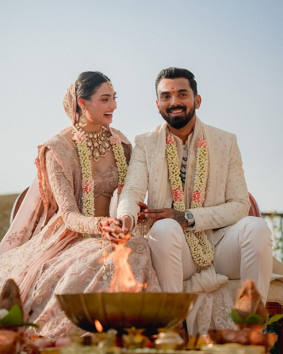 Congratulations @klrahul and @theathiyashetty for the new journey of your life best wishes to both of you ❤️❤️. Eagerly wating for your comeback on Ground @klrahul 
#KLRahul𓃵 #KLRahulAthiyaShettyWedding