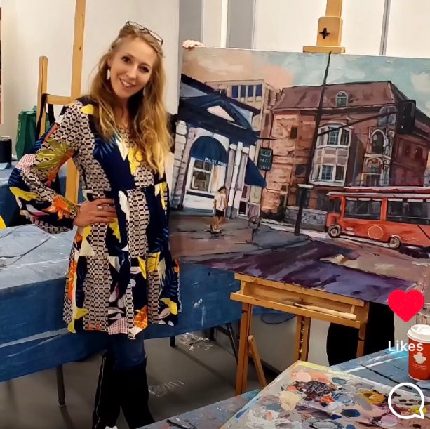 krisi_paints's tweet photo. Two day Urban Scenes study workshop with Michelle Reid @TettCentre 💕🎨👏 #MARK1051 https://t.co/eWuCg07AxL