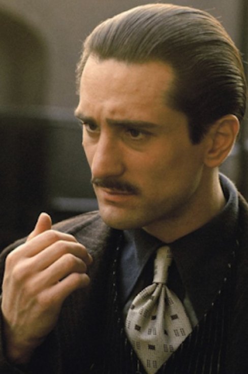 keeechan_0512's tweet image. ロバート・デ・ニーロが演じたギャング・マフィアたち。
こうも印象が違うとはさすがデニーロ。
「ゴッドファーザー」のヴィト・コルレオーネ
「アンタッチャブル」のアル・カポネ
「ヒート」のニール・マッコーリー
「アイリッシュマン」のフランク・シーラン
#ロバートデニーロ #映画大好き #