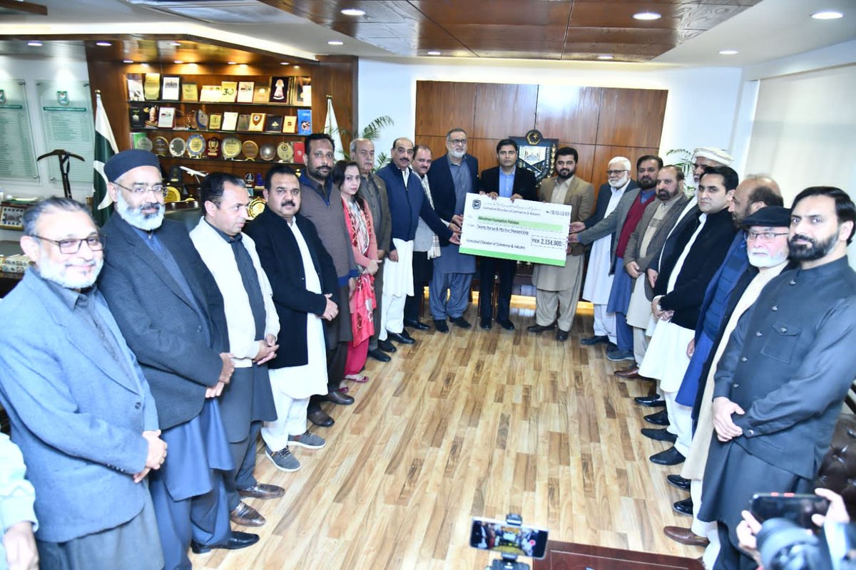 AlkhidmatO's tweet photo. اسلام آباد چیمبر آف کامرس اینڈ انڈسٹری نے حالیہ متاثرین سیلاب کے لیے بہترین خدمات سر انجام دینے پر الخدمت فاونڈیشن کو خراج تحسین پیش کرنے کے لیے استقبالیہ تقریب کا اہتمام کیا ۔ https://t.co/nAgHCfBg3D
