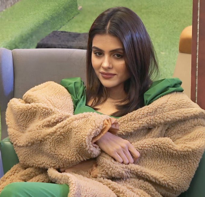 Muzzammilthakur's tweet photo. Kal Ki Fight mey aap Kise Support kar rhe ho?

#PriyankaChaharChoudhury #ShivThakare #MCStan #BiggBoss 

#BiggBoss16 

#ShivStan

#Priyankit

Retweet 🔁#Shiv.            like❤️ #Priyanka https://t.co/bRrYb2TXRy