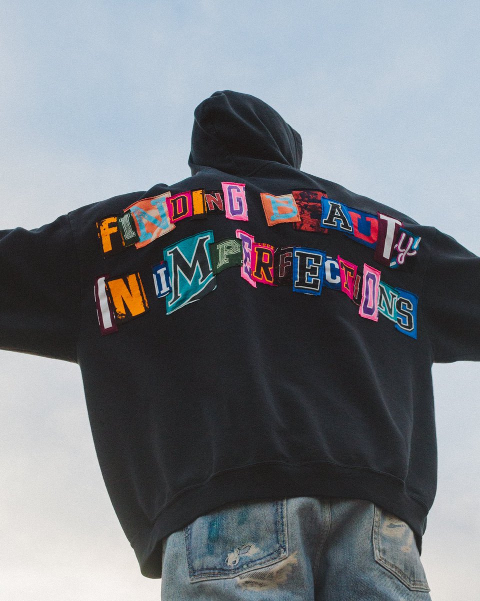 reanuelises's tweet photo. REALM 2023 LOOKBOOK

Look 4/4

Collection 3 Hoodie https://t.co/zCDfRvkRJy