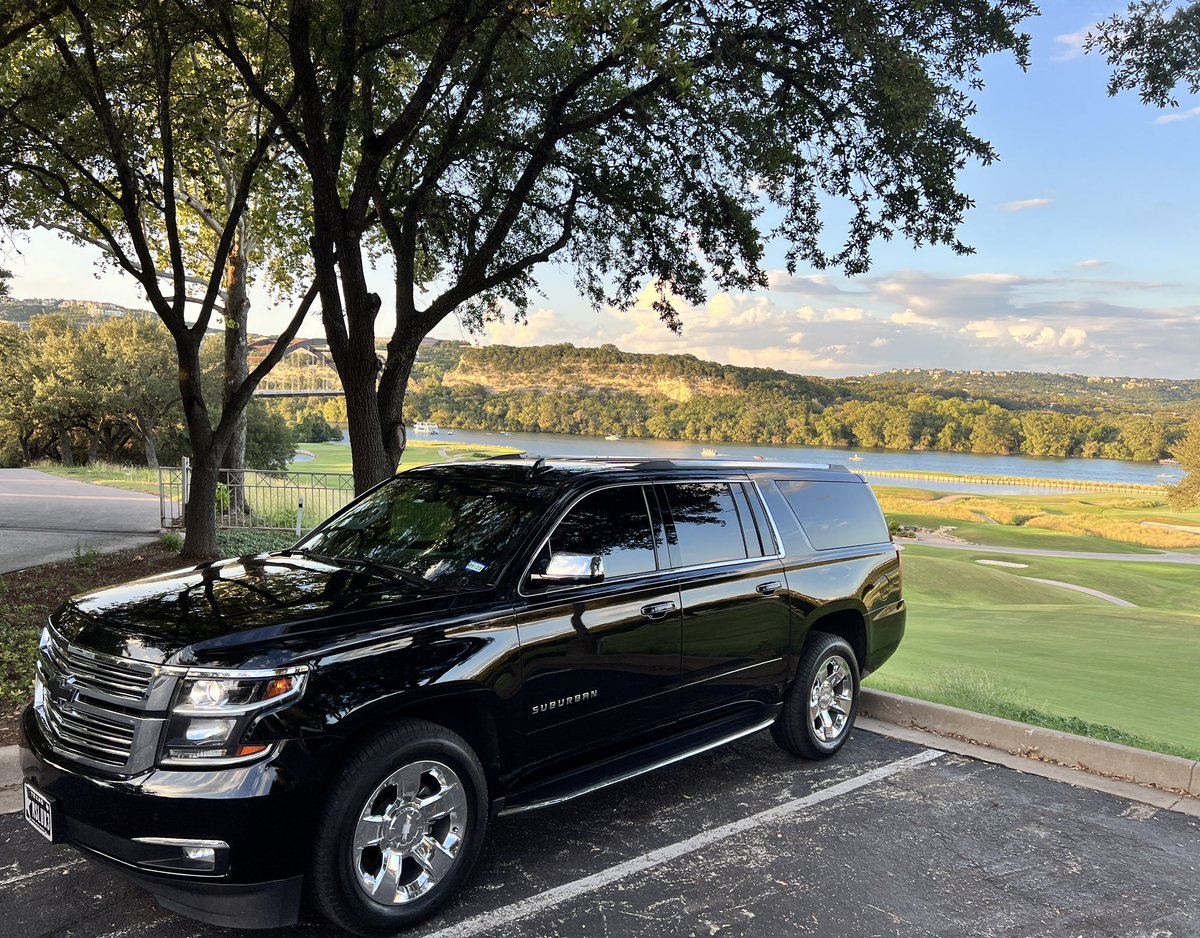 MSLuxuryVIP's tweet image. Always here to serve all your professional chauffeured needs. 

#mslux #msluxuryvip #austin #ATX #atxlife