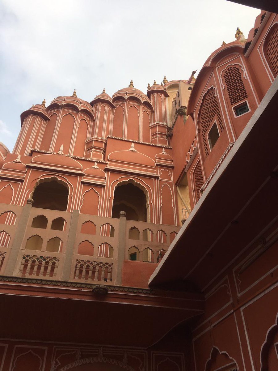 TejaniKartiki's tweet photo. #NCCJawaMotorcyclerally in @HawaMahalJaipur&amp; #jantarmantar.@Jaipur is most favourite city which in my wishlist to visit.culture,architecture of rajsthan so cool,Aur jab ho @NCC_Dte_Gujarat to dhamal to hogi hi.
#pinkcity #Sapnokashehar 
@ArvindKapoorTYG 
@jawamotorcycles
@ncc_rj_ https://t.co/VVo3WaIOQ1