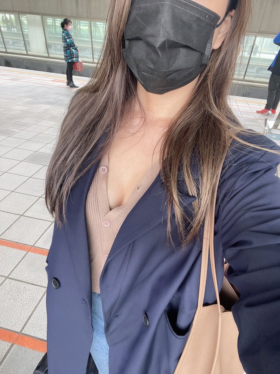 今天風有點冷 https://t.co/I36hWYkebd