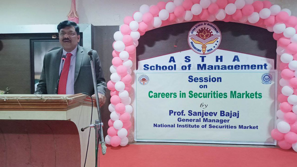 NISM_Official's tweet photo. An Interactive session was conducted for the students of 'ASTHA School Of Management, Bhubaneswar, Odisha' by Mr. Sanjeev Bajaj, GM-MCD, National Institute of Securities Markets (NISM)

#nism #securitiesmarket #capitalmarkets #career #studentinteractions #students https://t.co/VskelN8jio
