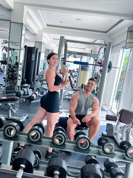 Best way to start the day ??⛓️?
@Methodsco clearly admiring the gains ? https://t.co/e1cesGFyrB