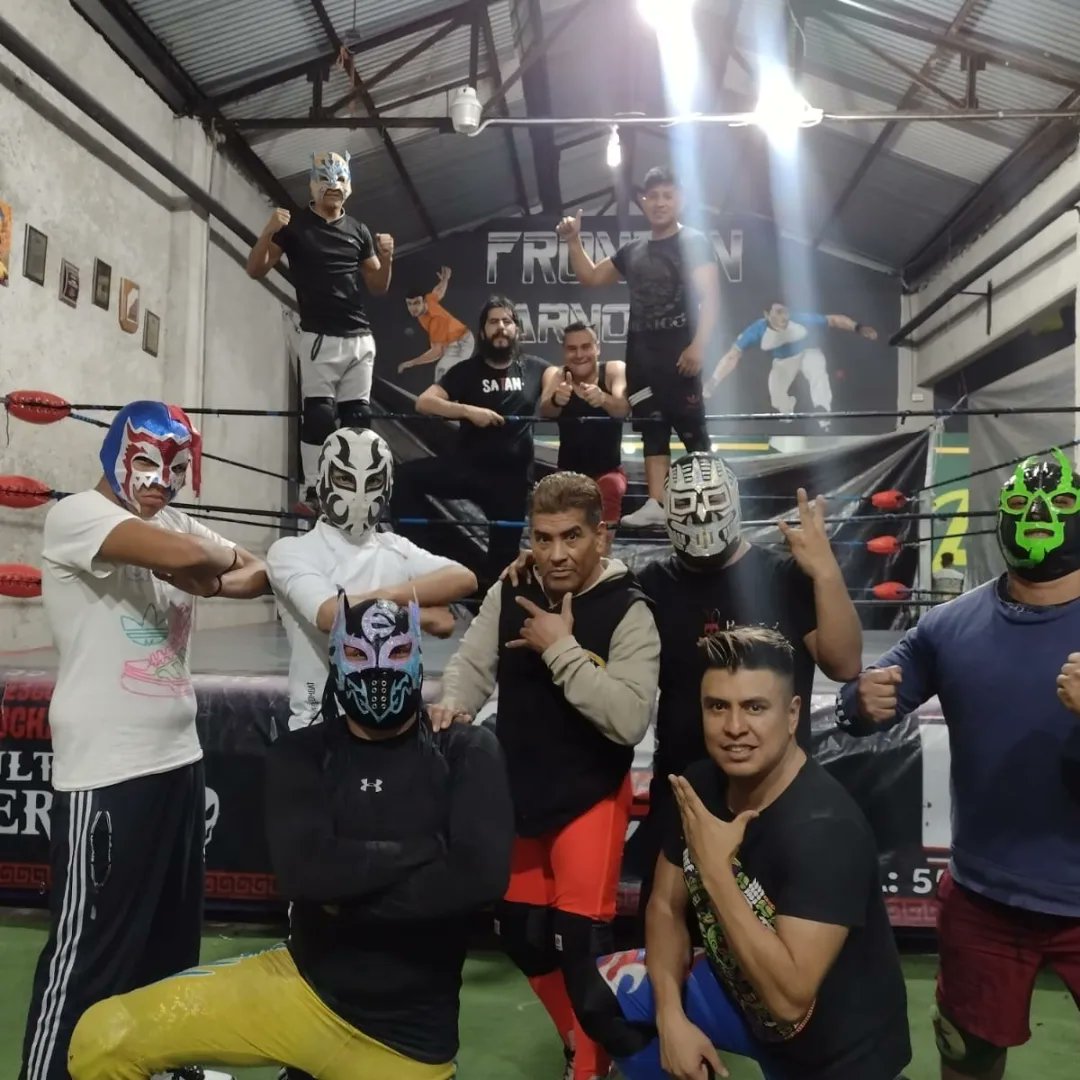 u_cmll's tweet photo. CON TODA LA ACTITUD COMO DEBE DE POR ESO SON DE OTRO NIVEEEEEL.
#CMLL
#ESCUELAULTIMOGUERRERO
#MINEROS#65
#COLMORELOS
#LUNESMIERCOLESYJUEVES
#DE8A10PM
#ULTIMODRAGONCITO
#CHINGOOOOOON https://t.co/W8ALSCTDSC