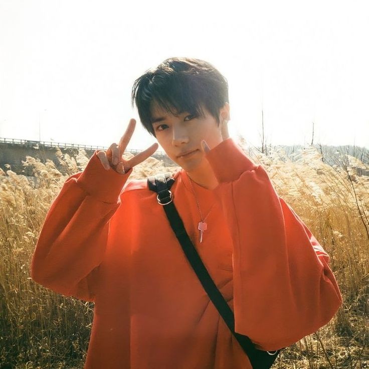 Taehyunb0t's tweet photo. Me enamore de ti y no me arrepiento por nada del mundo https://t.co/tAccFnha9R