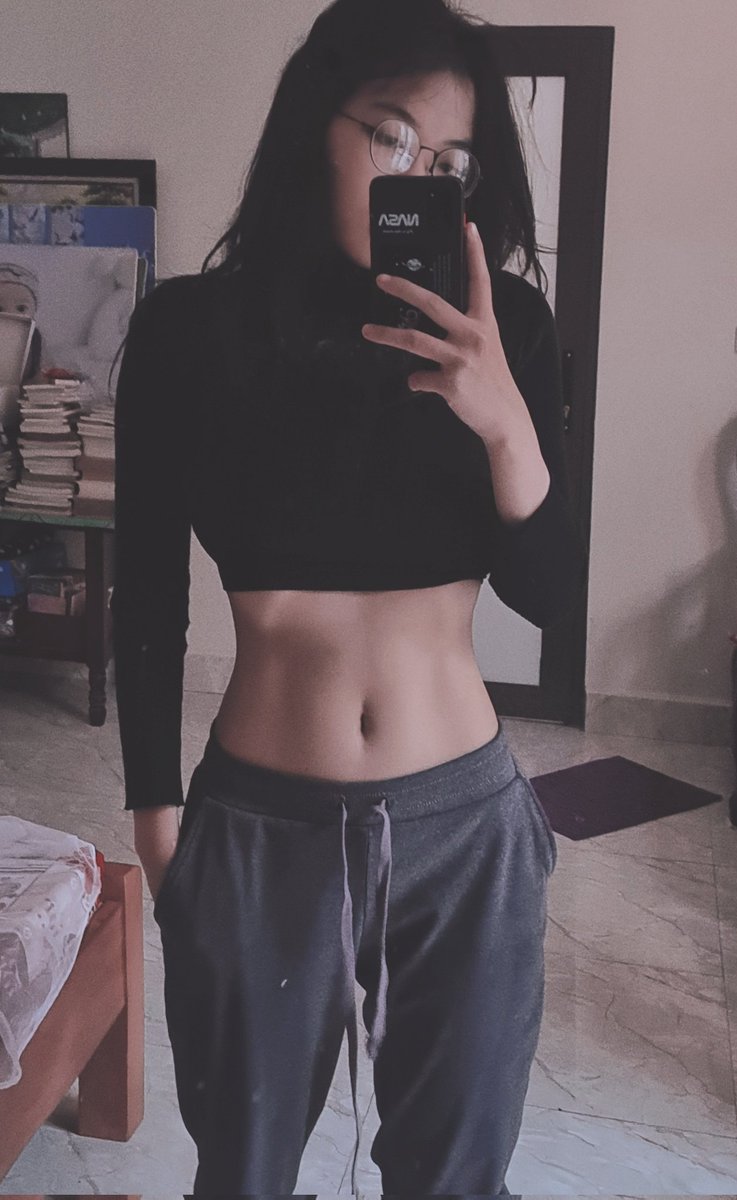 kaylee25720's tweet photo. It's so damn crazy lol

#HappyLunarNewYear #bodybuilding #girlpower https://t.co/kgpYeYgK7I