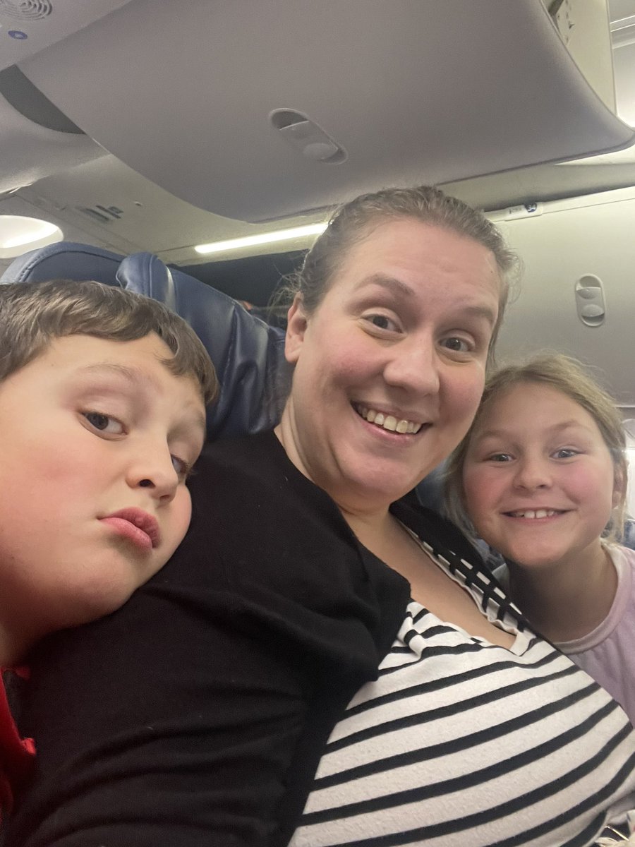 misheldawn's tweet photo. @Delta https://t.co/hMdUNULN0V
