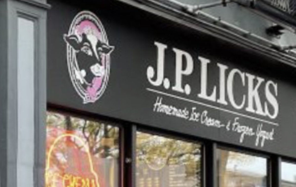 clairewill22's tweet photo. I was wondering why driving by this watch company always made me crave ice cream and I just realized today…
#Boston #jplicks https://t.co/Sr4aCEKT6B