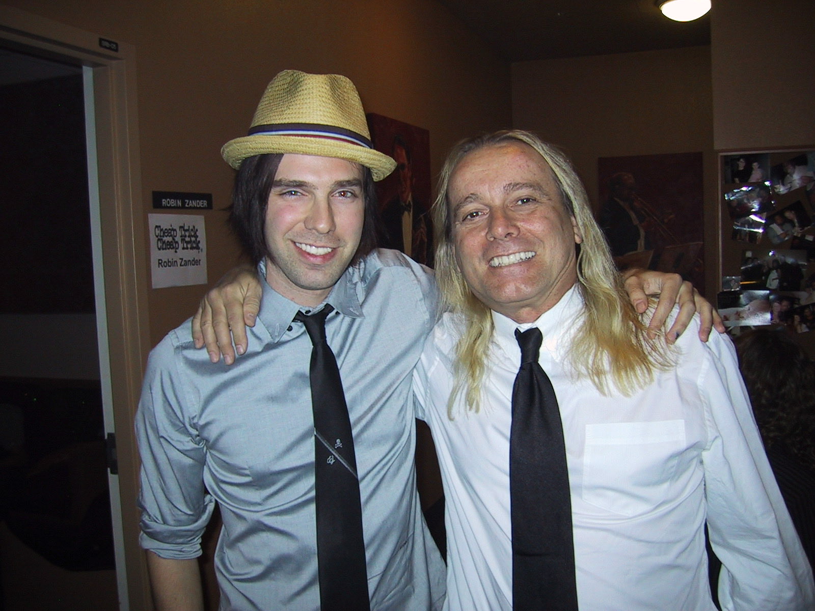 Happy birthday to the singer of my favorite band  Robin Zander!  Ignore my hat 