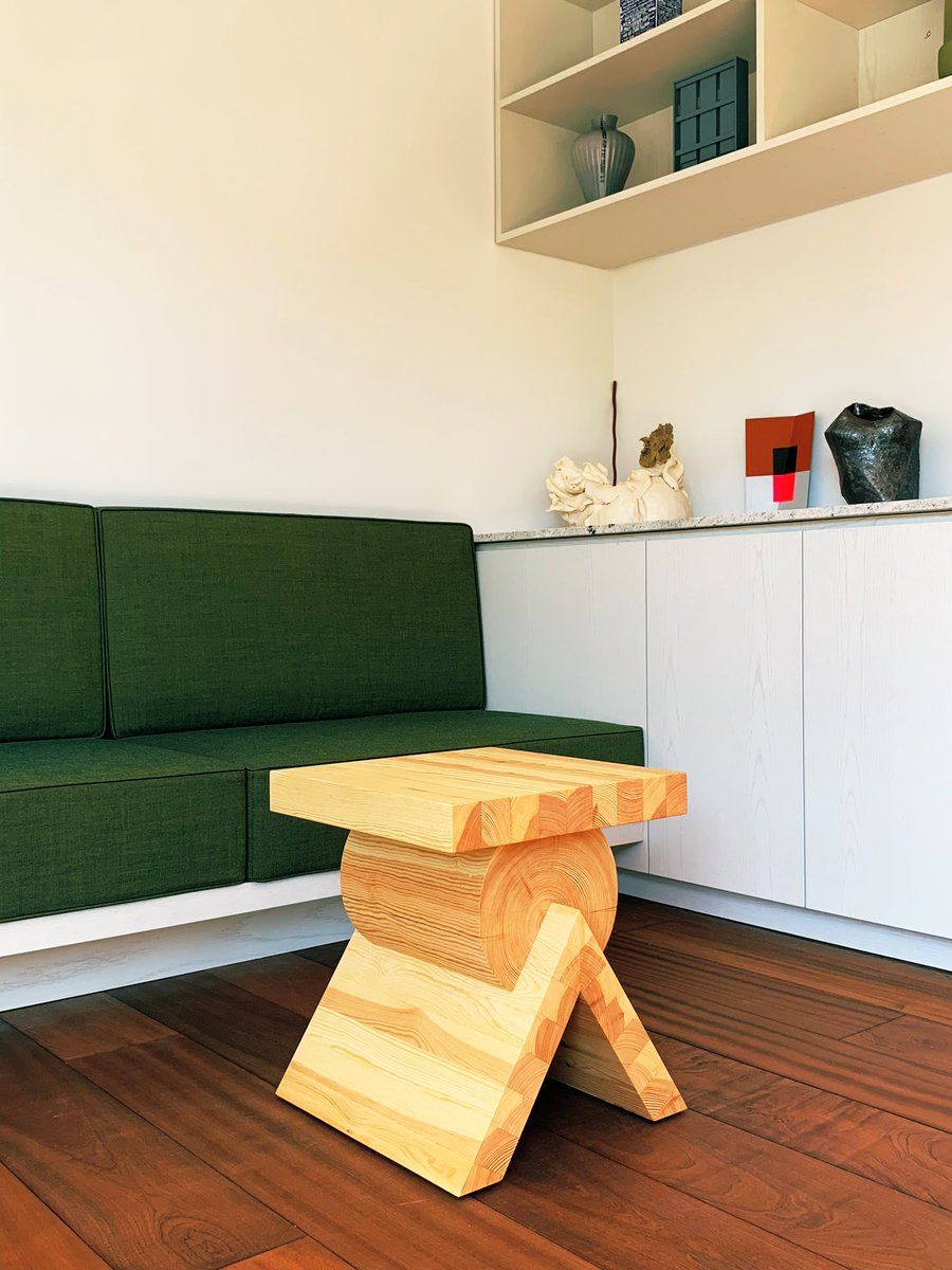yuyamada_method's tweet photo. AA Side Table by Kwangho Lee at (HOUSE). I love the table so much.

#house #kwangholee #vaarnii #kvadrat #koichifutatsumata #casereal #eandy https://t.co/0jJ8gpp8Bx