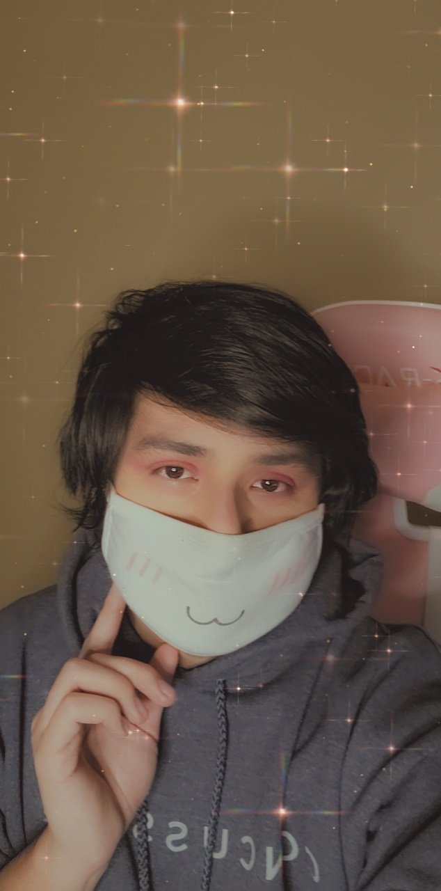 So I finally got to practice some make up I don't have a lot of stuff so hopefully I can only get better