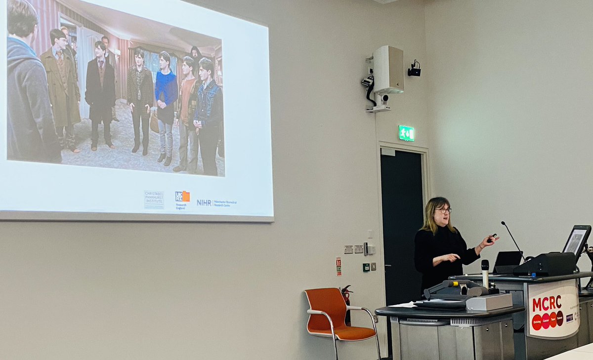 Cancer #teamscience deep dive science session at @MCRCnews today - with a kickoff talk from @ruthlady on the #teamresearch programme being piloted with @ManchesterBRC and @UoMPankhurst #teamsbuilddreams