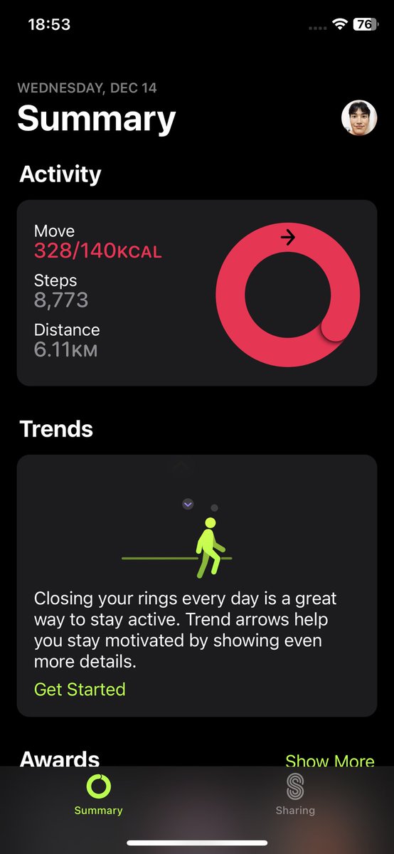 Ажлын Нэг өдрийн алхамын хэмжээ 8,773 алхсан гэнэ. 6.11км гэдэг ч урт зам шүү. 🥴