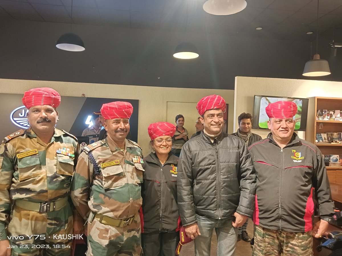 MsDp1234's tweet photo. #NCCJawaMotorcyclerally Spent some special moments in Yezdi showroom in Jaipur and shared momento with each other! $pecial thanks to @JawaYezdi 
@ArvindKapoorTYG 
@yezdiforever 
@HQ_DG_NCC 
@SinghVmsingh16 
@lt_ukti 
@bharatpatil9774 https://t.co/KIzbVfWLQI