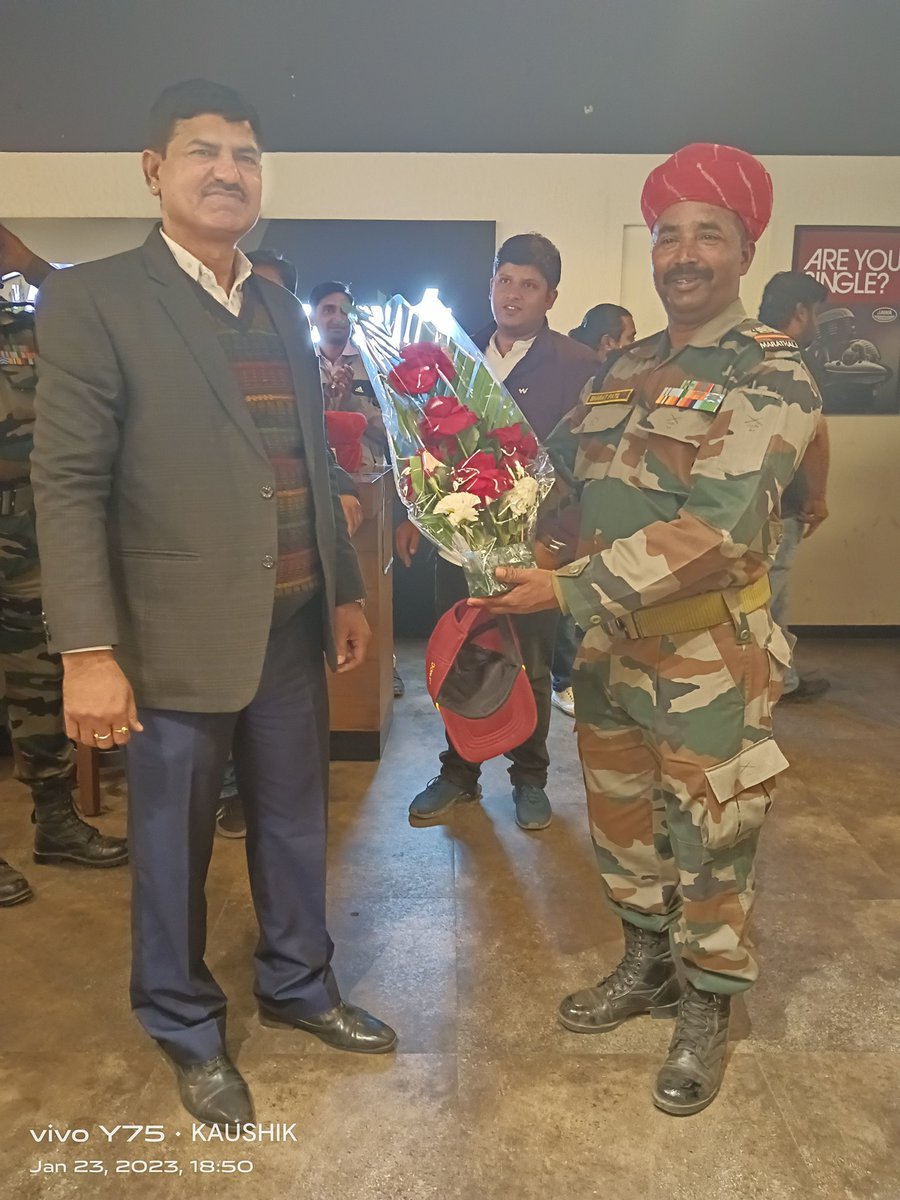 MsDp1234's tweet photo. #NCCJawaMotorcyclerally Spent some special moments in Yezdi showroom in Jaipur and shared momento with each other! $pecial thanks to @JawaYezdi 
@ArvindKapoorTYG 
@yezdiforever 
@HQ_DG_NCC 
@SinghVmsingh16 
@lt_ukti 
@bharatpatil9774 https://t.co/KIzbVfWLQI