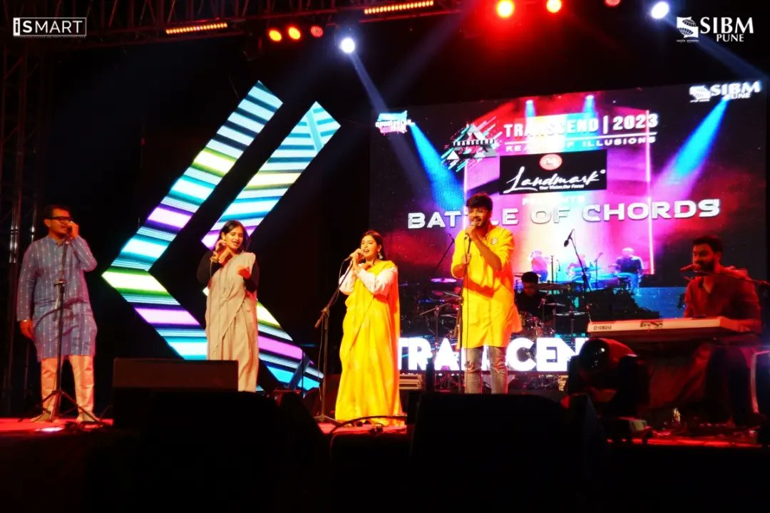 SIBMPune's tweet photo. Transcend 2023 | Day 2
The magic in the air,
The electric atmosphere,
The whiff of joy and mirth.
A panacea for all the hardships and struggles - a memory of a lifetime!
#SIBMPune #Transcend2023 #BschoolFest #CoCurricularTeam #CulturalEvents #ManagementEvents #Campus https://t.co/PoE3Q7ZwKu