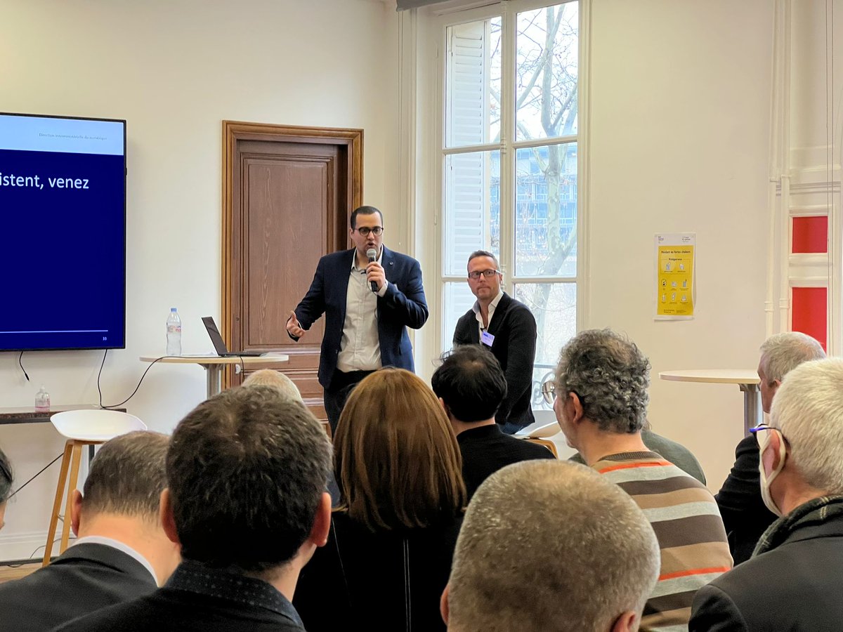 Numerique_Gouv's tweet photo. Aujourd'hui, nous réunissons les administrations pour une journée dédiée au #cloud, en présence de partenaires européens.

On y parle transformation des pratiques, impact usager, souveraineté, communs numériques, mutualisation &amp; ambitions de demain.

Infos https://t.co/uxhjpI5py9 https://t.co/sul33J8uP2