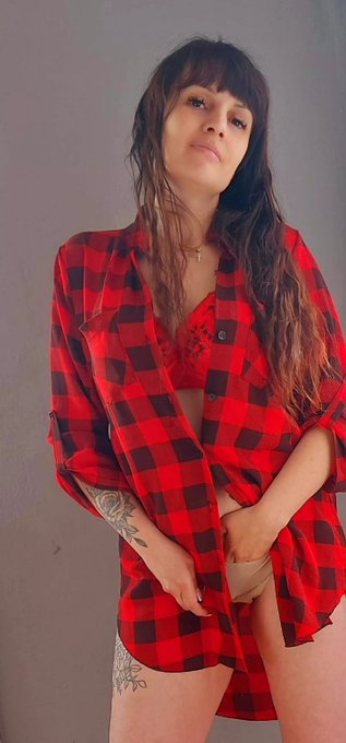 Can I please get a rt?   #hotmom #milf #of #ofgirl #rt #retweet https://t.co/gkFAX2XKEo<a href="/tag/hotmom"class="tags">#hotmom</a><a href="/tag/milf"class="tags">#milf</a><a href="/tag/of"class="tags">#of</a><a href="/tag/ofgirl"class="tags">#ofgirl</a><a href="/tag/rt"class="tags"><span>#rt</span></a><a href="/tag/retweet"class="tags"><span>#retweet</span></a>