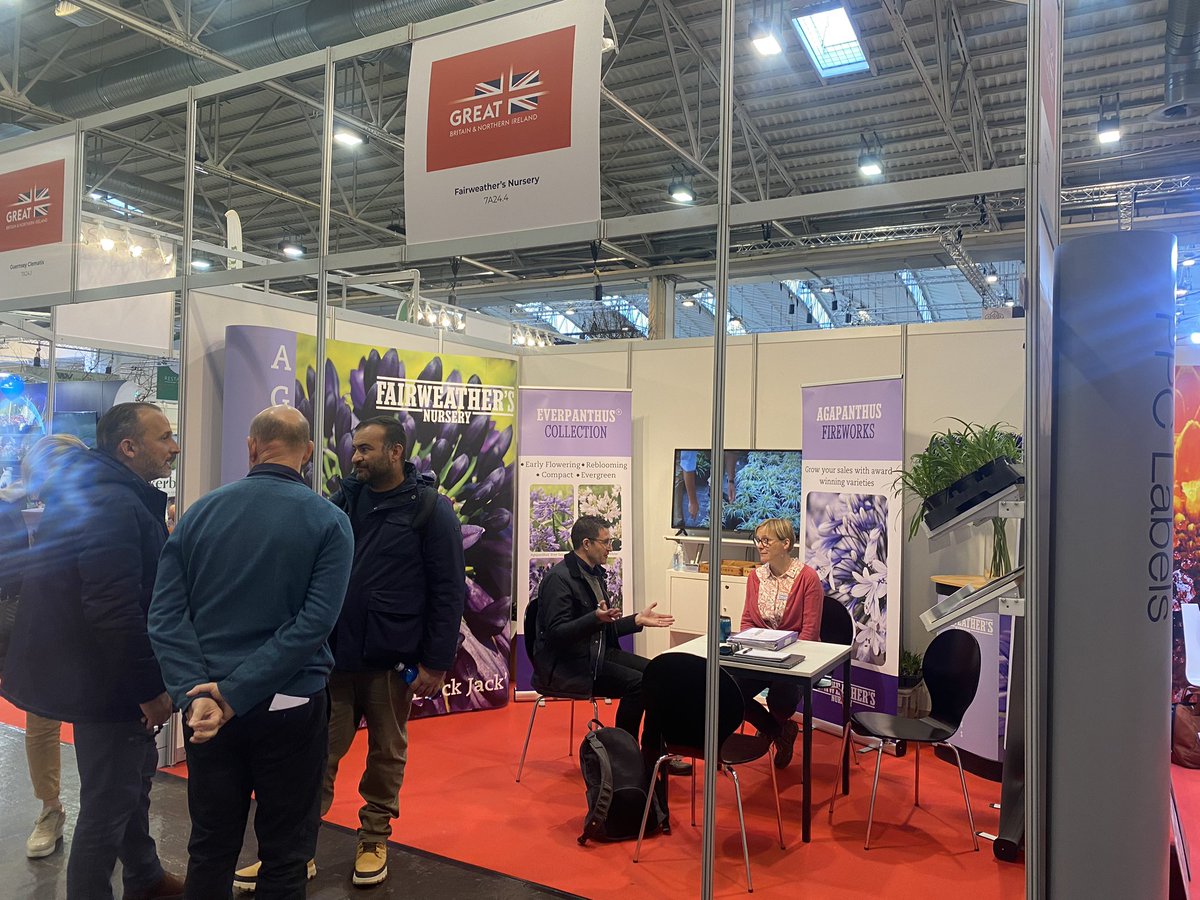 CHA_Hort's tweet image. Fantastic start at the UK pavilion #ipmessen2023 Come and see us on 7A24.5 to find out more! @DAustinRoses @FairweathersGC #PPCLabels
