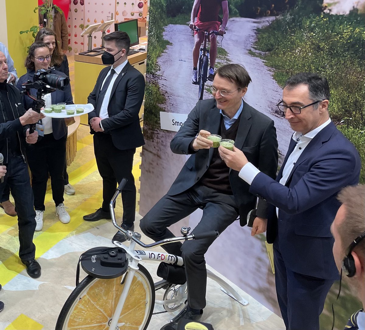 Prof. Karl Lauterbach tweet media