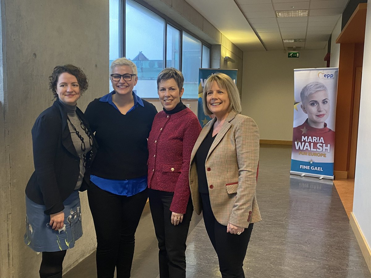 MariaWalshEU's tweet photo. It’s a real pleasure to be in @ATU_GalwayCity today, as we host a debate on the future of Europe with @EPinIreland. The session is moderated by Thomas Kramer. Thank you to @OFlynnATU and colleagues for facilitating with rich student engagement. #Europe 🇪🇺 https://t.co/gfmr2fjSEN