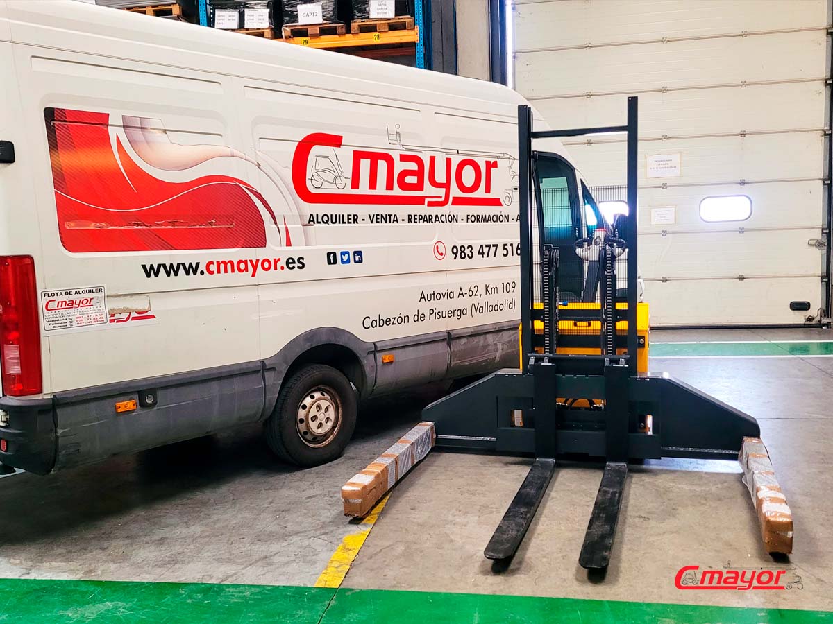 ¡Nos complace anunciar la entrega exitosa de un apilador personalizado creado y fabricado de acuerdo a las especificaciones del cliente‼️ Este apilador único es un ejemplo de nuestra capacidad de adaptación y flexibilidad. 
Agradecemos al cliente por confiar en Cmayor 🤝