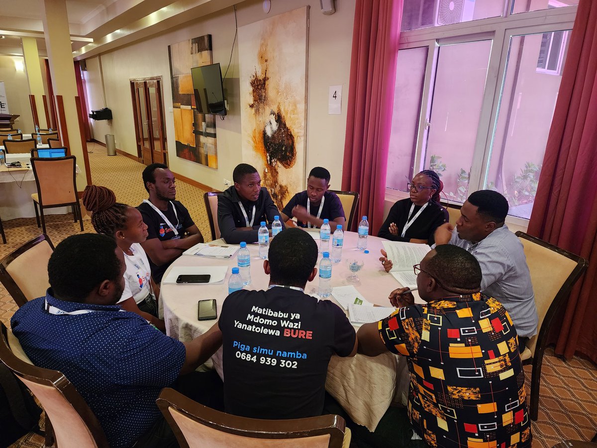 JayngigeM's tweet photo. @Smiletrain partners at an ongoing #SAFE Paeds Cleft course in #Tanzania. The training is focused on the principles of providing safe anaesthesia to children undergoing cleft lip and palate repair surgery @wfsaorg @SAFE_courses @Assoc_Anaes https://t.co/ANVcaH9Qay