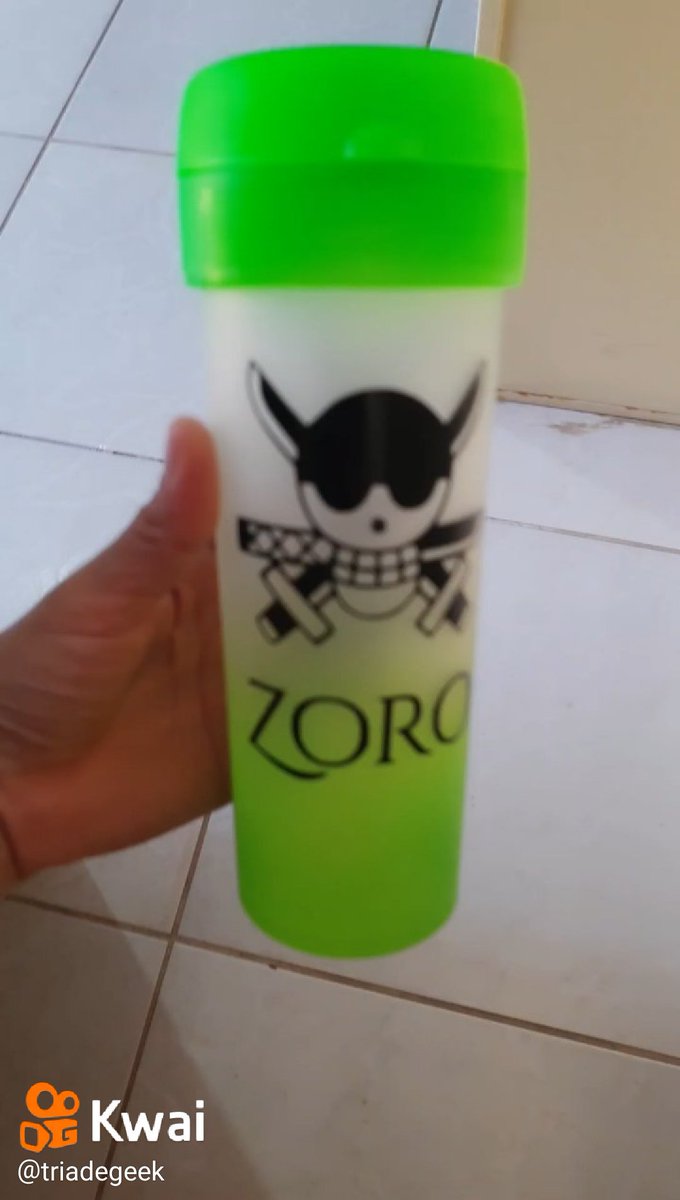 TriadeGeek's tweet image. Nossa! Este vídeo é muito engraçado!
kwai-video.com/p/7msx5KC2